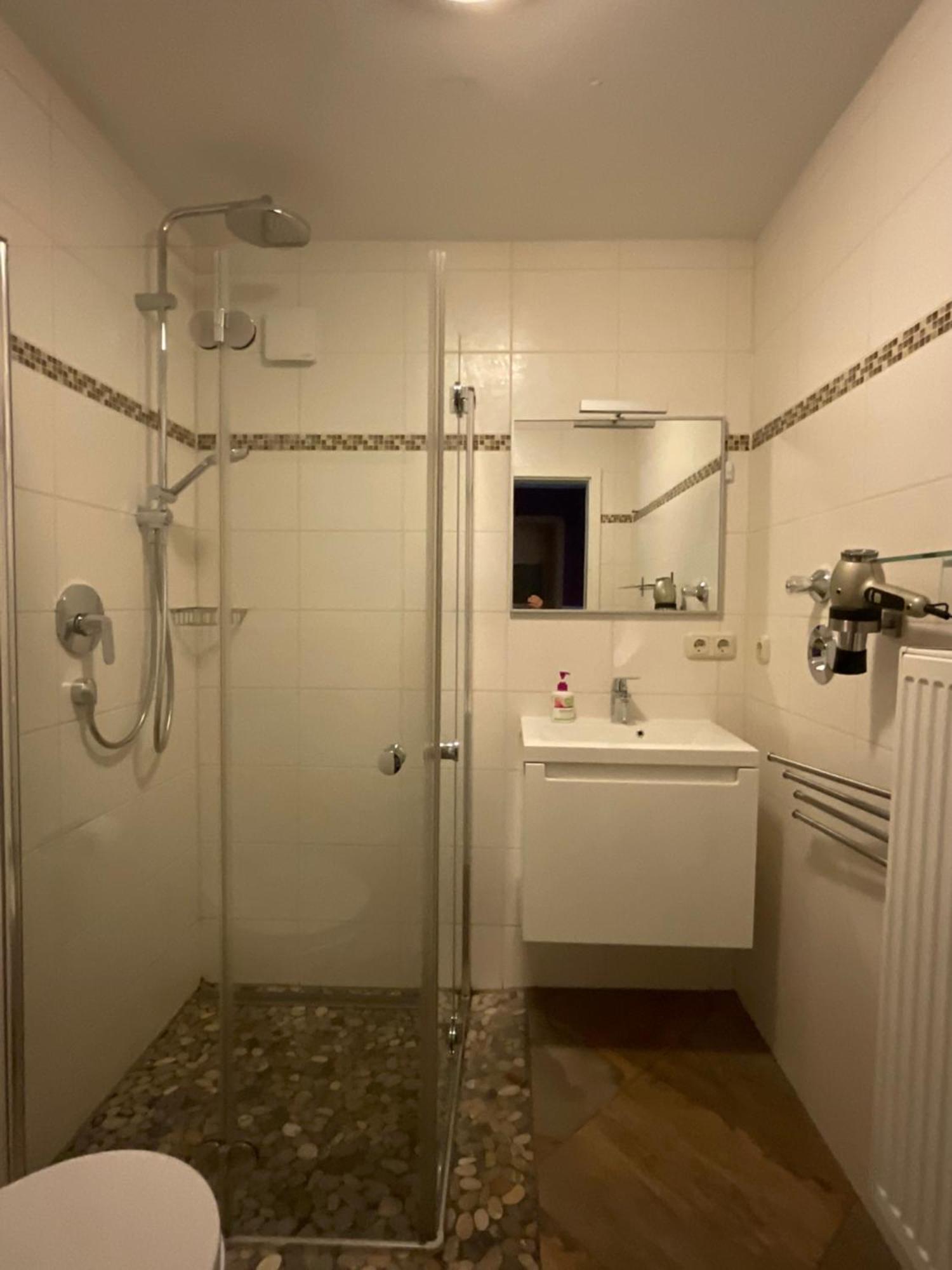 Messe-Apartment, 4 Schlafzimmer, 80 Qm, Garten - 6 Km Zur Messe, Verkehrsguenstig, Ruhig, Parkplaetze Нюрнберг Екстер'єр фото