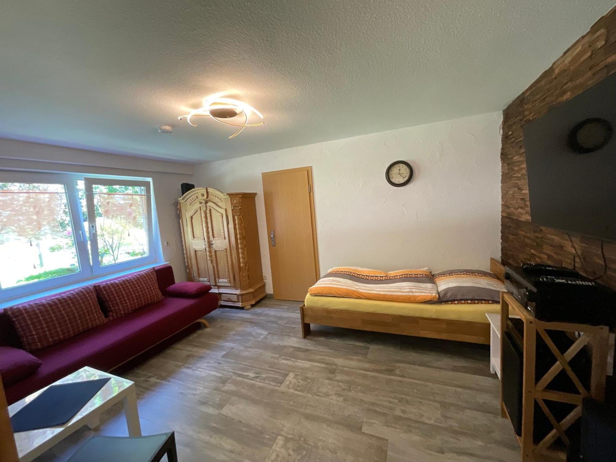 Messe-Apartment, 4 Schlafzimmer, 80 Qm, Garten - 6 Km Zur Messe, Verkehrsguenstig, Ruhig, Parkplaetze Нюрнберг Екстер'єр фото
